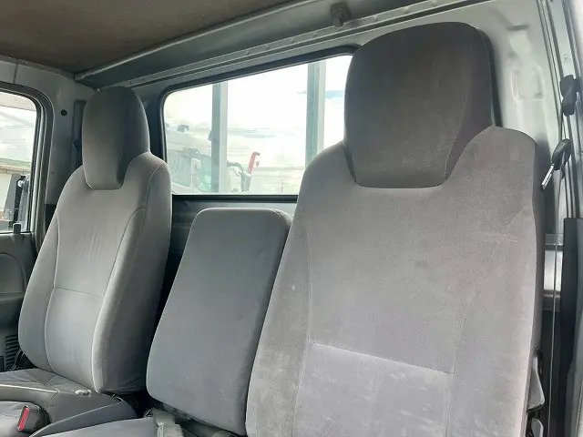 いすゞ エルフ BDG-NKR85A(未入力/関係無)の写真25