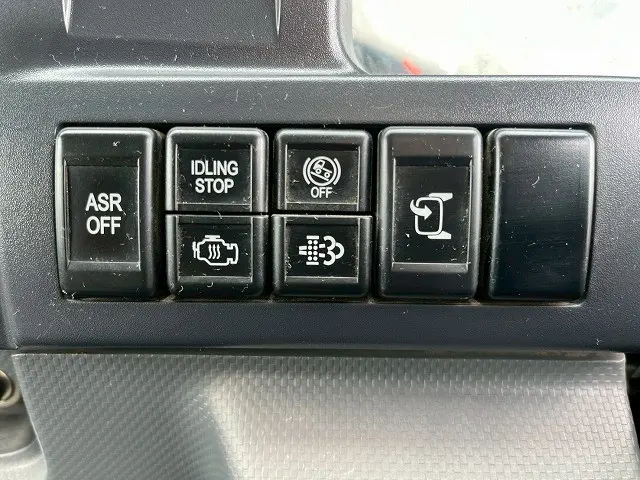 いすゞ エルフ BDG-NKR85A(未入力/関係無)の写真30