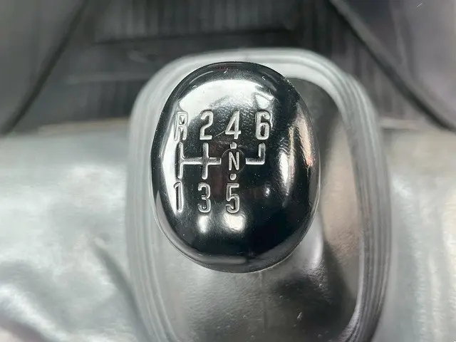 いすゞ エルフ BDG-NKR85A(未入力/関係無)の写真32