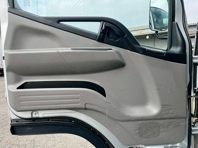 三菱 キャンター 2PG-FEB90(未入力/関係無)の写真22