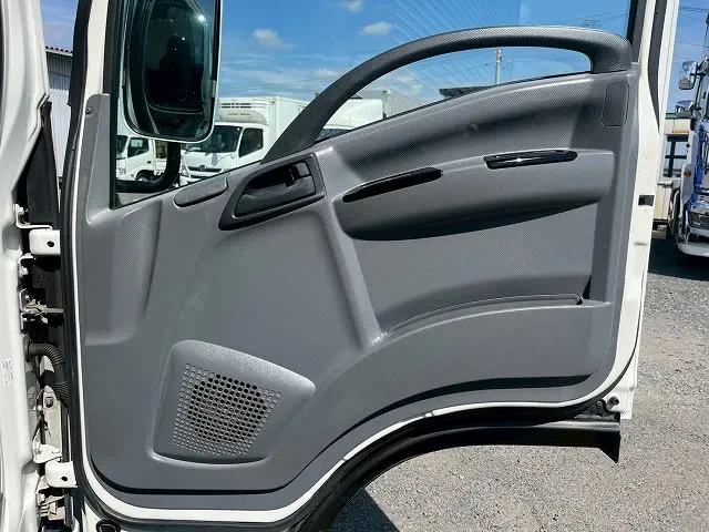 いすゞ エルフ TRG-NLR85AN(未入力/関係無)の写真21