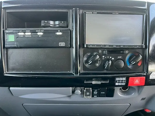 いすゞ エルフ TRG-NLR85AN(未入力/関係無)の写真31