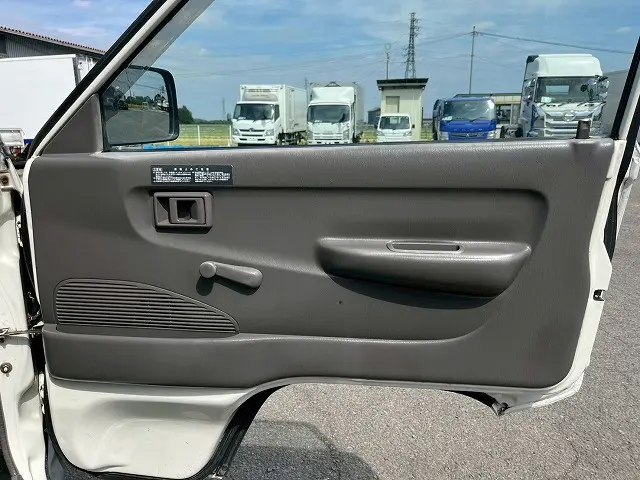 トヨタ タウンエーストラック GK-KM80(4WD)の写真15