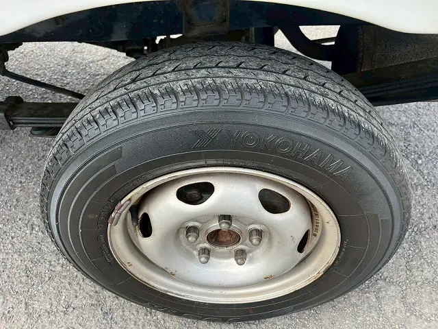 トヨタ タウンエーストラック GK-KM80(4WD)の写真34