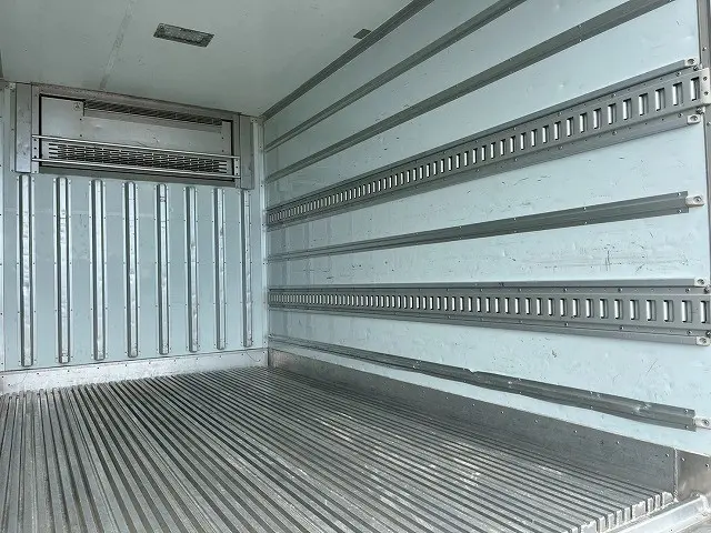 いすゞ エルフ TRG-NLR85AN(未入力/関係無)の写真14