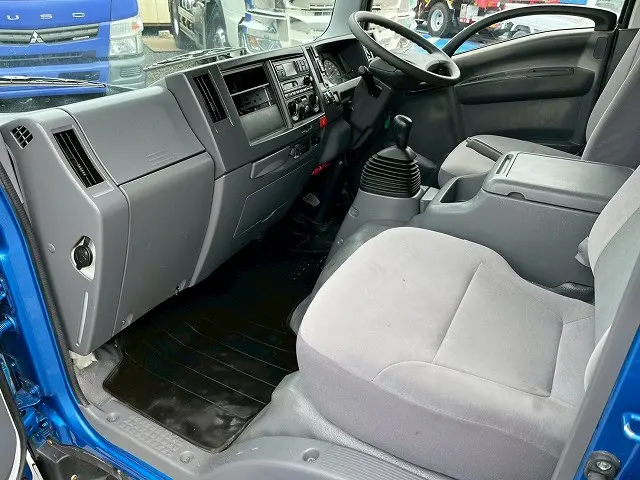 いすゞ エルフ TRG-NLR85AN(未入力/関係無)の写真24