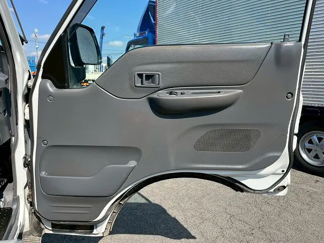 マツダ ボンゴトラック DBF-SLP2L(4WD)の写真15