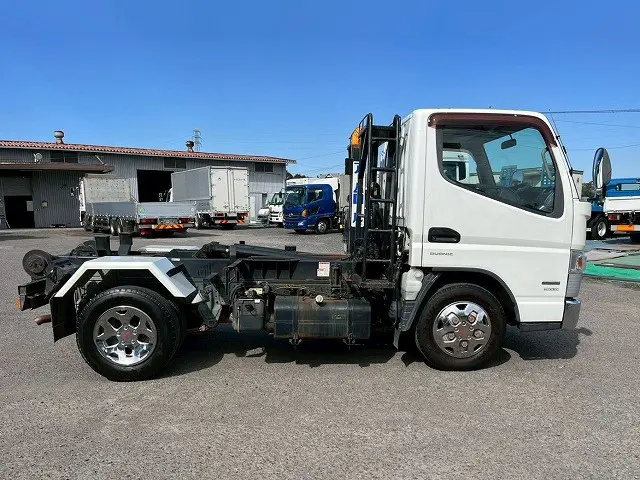 ★新明和製・アームロール!★3トン積載!★H25-キャンター・脱着装置付コンテナ専用車|三菱 キャンター TKG-FEA50(未入力/関係無)の写真5