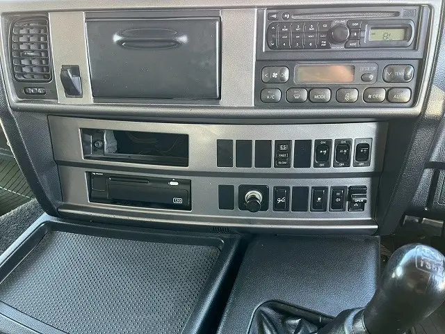 日野 プロフィア QKG-FW1EXBG(8x4)の写真26