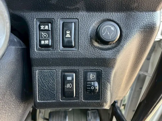 日野 プロフィア QKG-FW1EXBG(8x4)の写真30