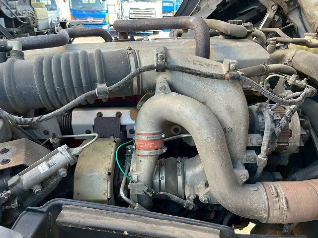 日野 プロフィア QKG-FW1EXBG(8x4)の写真38