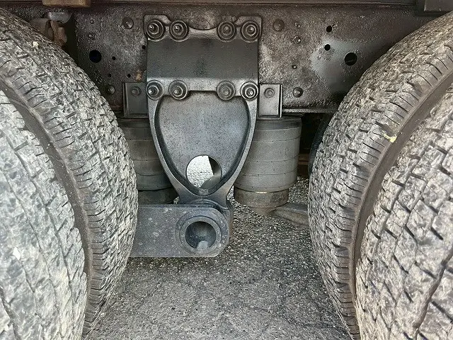 日野 プロフィア QKG-FW1EXBG(8x4)の写真42