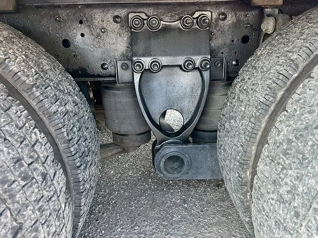 日野 プロフィア QKG-FW1EXBG(8x4)の写真43