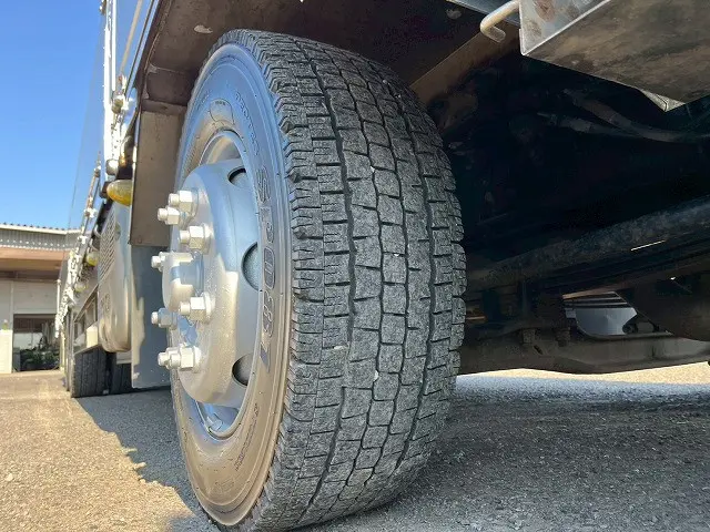 日野 プロフィア QKG-FW1EXBG(8x4)の写真44