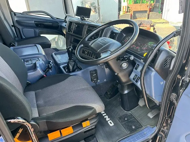 日野 プロフィア KS-FR1EVJA(6x2)の写真17