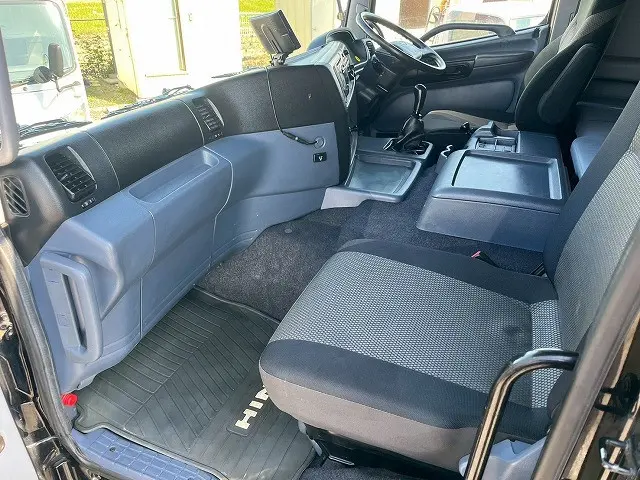 日野 プロフィア KS-FR1EVJA(6x2)の写真21