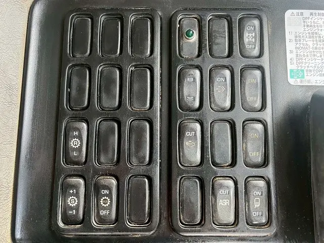 三菱 スーパーグレート QKG-FV60VJR改(6x4)の写真30