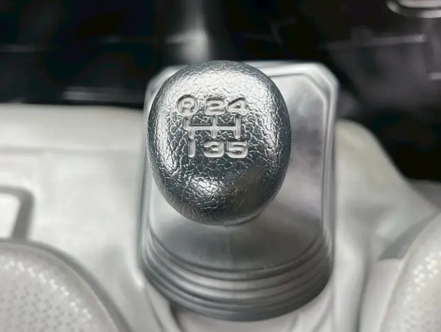 日野 デュトロ TKG-XZU600E(未入力/関係無)の写真35