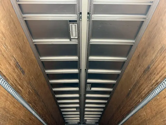 ＵＤ クオン 2PG-CG5CA(8x4)の写真13