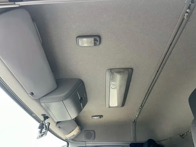 ＵＤ クオン 2PG-CG5CA(8x4)の写真25