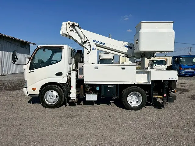 ★FRPバケット!★150馬力・5速MT車!★H24-デュトロ・高所作業車|日野 デュトロ TKG-XZU600X(未入力/関係無)の写真9