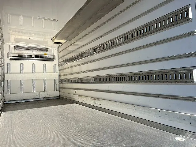 いすゞ エルフ TRG-NMR85AN(未入力/関係無)の写真15