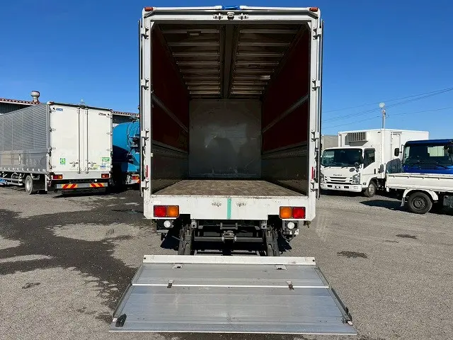 ★フルキャブ・ベッド付！★★6速MT車！★H28-フォワード・アルミウイングPG|いすゞ フォワード TKG-FRR90S2(未入力/関係無)の写真12