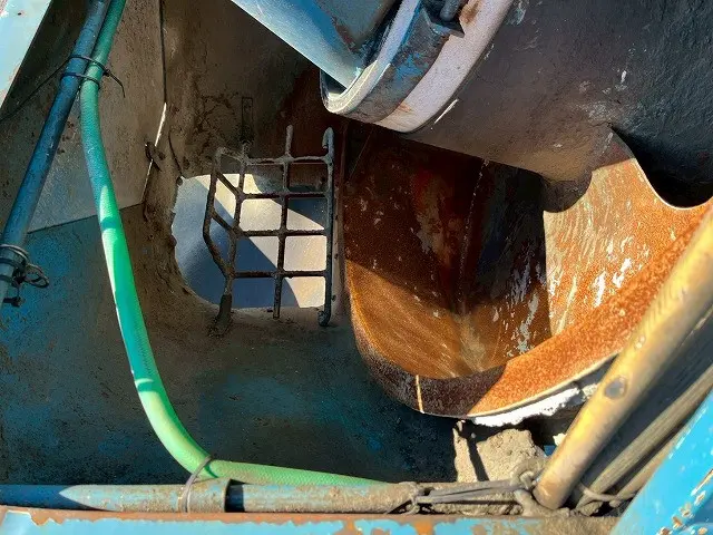 6×4!★3軸2デフ!KYB製・8.7立米!★H25-プロフィア・コンクリートミキサー車|日野 プロフィア QKG-FS1AKAA(6x4)の写真11