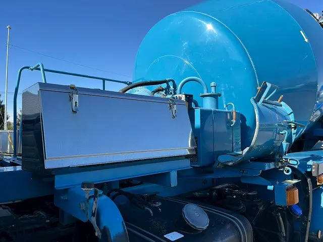 日野 プロフィア QKG-FS1AKAA(6x4)の写真13