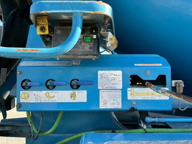 日野 プロフィア QKG-FS1AKAA(6x4)の写真14