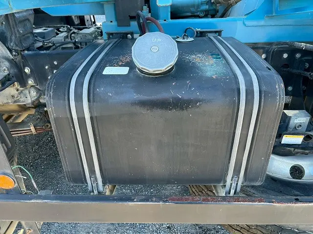 日野 プロフィア QKG-FS1AKAA(6x4)の写真37