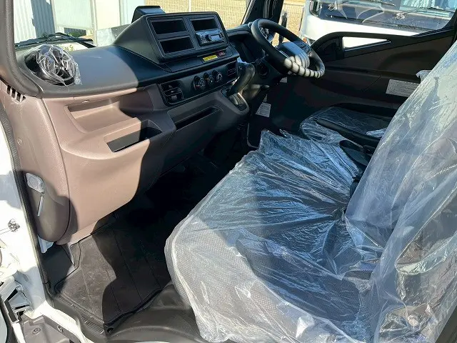 三菱 キャンター 2RG-FBA60(未入力/関係無)の写真25