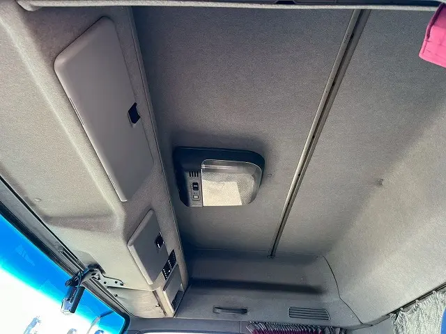 いすゞ ギガ QKG-CYJ77A(8x4)の写真24