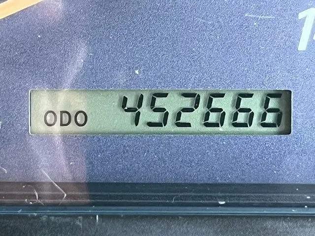 いすゞ ギガ QKG-CYJ77A(8x4)の写真26