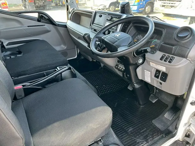 三菱 キャンター 2PG-FEB50(未入力/関係無)の写真22