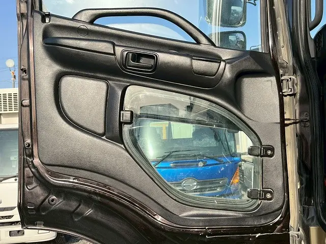 日野 プロフィア QKG-FS1EKDA(6x4)の写真23