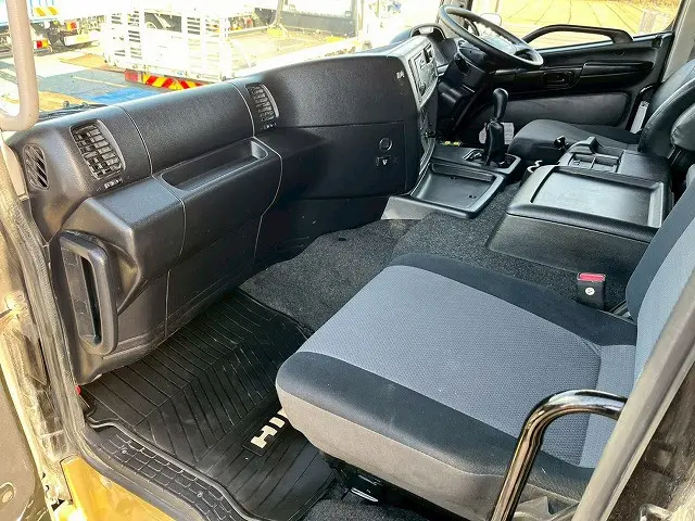 日野 プロフィア QKG-FS1EKDA(6x4)の写真24