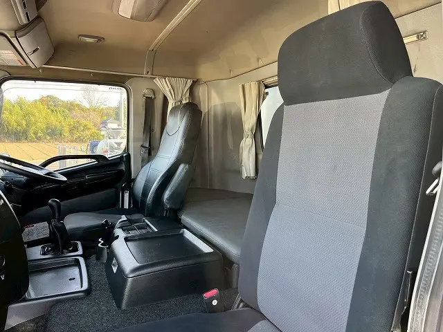 日野 プロフィア QKG-FS1EKDA(6x4)の写真25