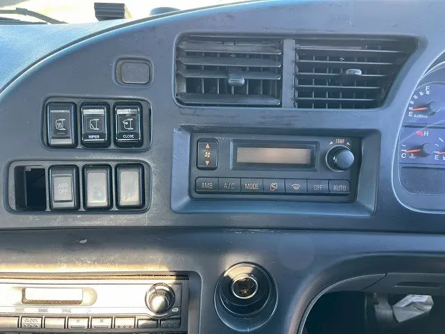 いすゞ ギガ QKG-CYZ77AM(6x4)の写真25