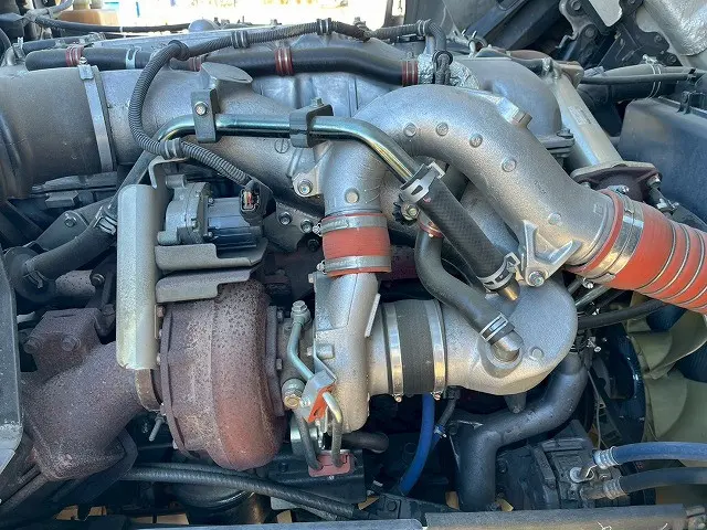 いすゞ ギガ QKG-CYZ77AM(6x4)の写真36