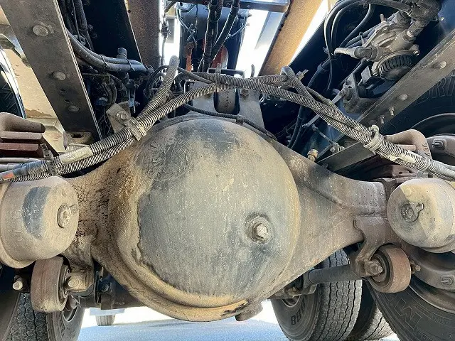 いすゞ ギガ QKG-CYZ77AM(6x4)の写真39