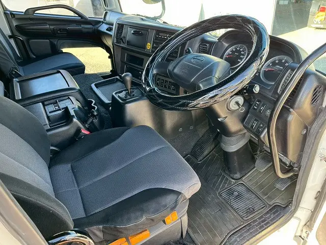 日野 プロフィア LKG-FW1EXBG(8x4)の写真18