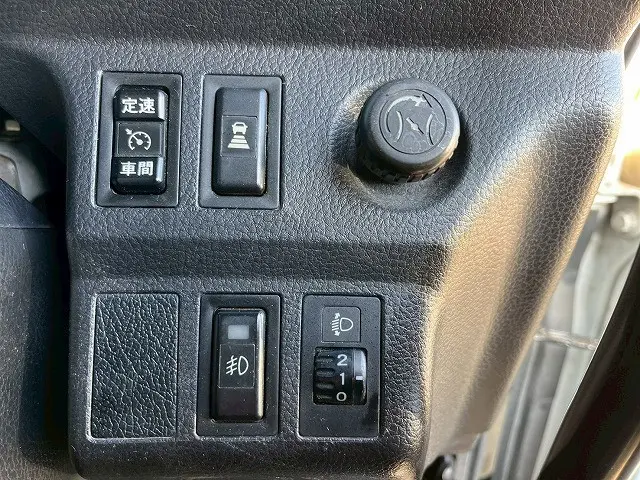 日野 プロフィア LKG-FW1EXBG(8x4)の写真31