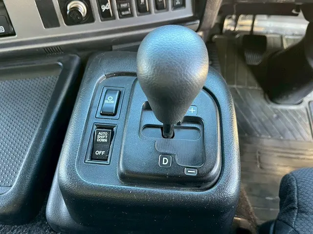 日野 プロフィア LKG-FW1EXBG(8x4)の写真34