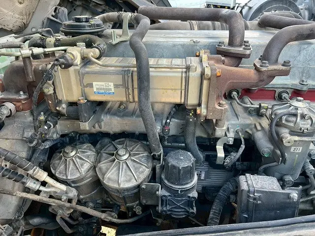 日野 プロフィア LKG-FW1EXBG(8x4)の写真39