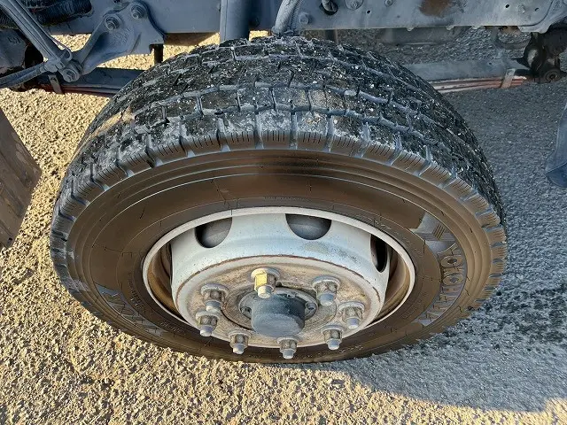 日野 プロフィア LKG-FW1EXBG(8x4)の写真47