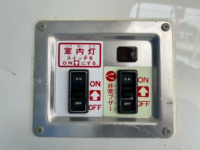 トヨタ ハイエースレジアス CBF-TRH200V(未入力/関係無)の写真16