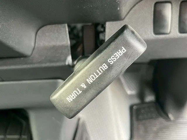 トヨタ ハイエースレジアス CBF-TRH200V(未入力/関係無)の写真34