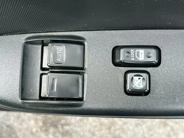 トヨタ ハイエースレジアス CBF-TRH200V(未入力/関係無)の写真35