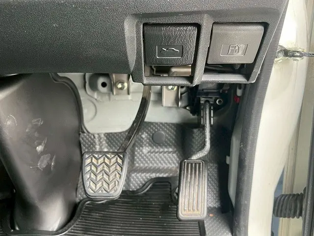 トヨタ ハイエースレジアス CBF-TRH200V(未入力/関係無)の写真38